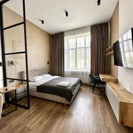 Romantic Apartments - In The Center Of Lviv , King-Size Bed Esterno foto