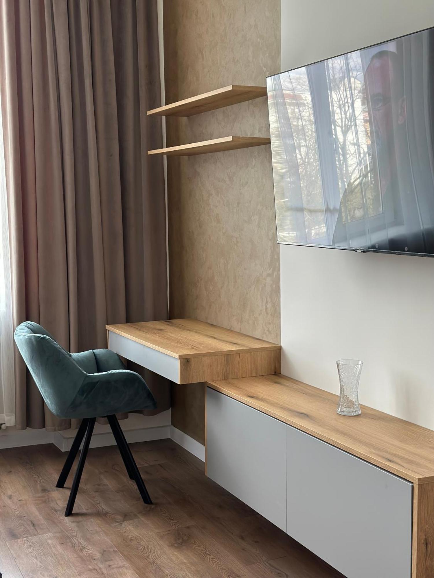 Romantic Apartments - In The Center Of Lviv , King-Size Bed Esterno foto