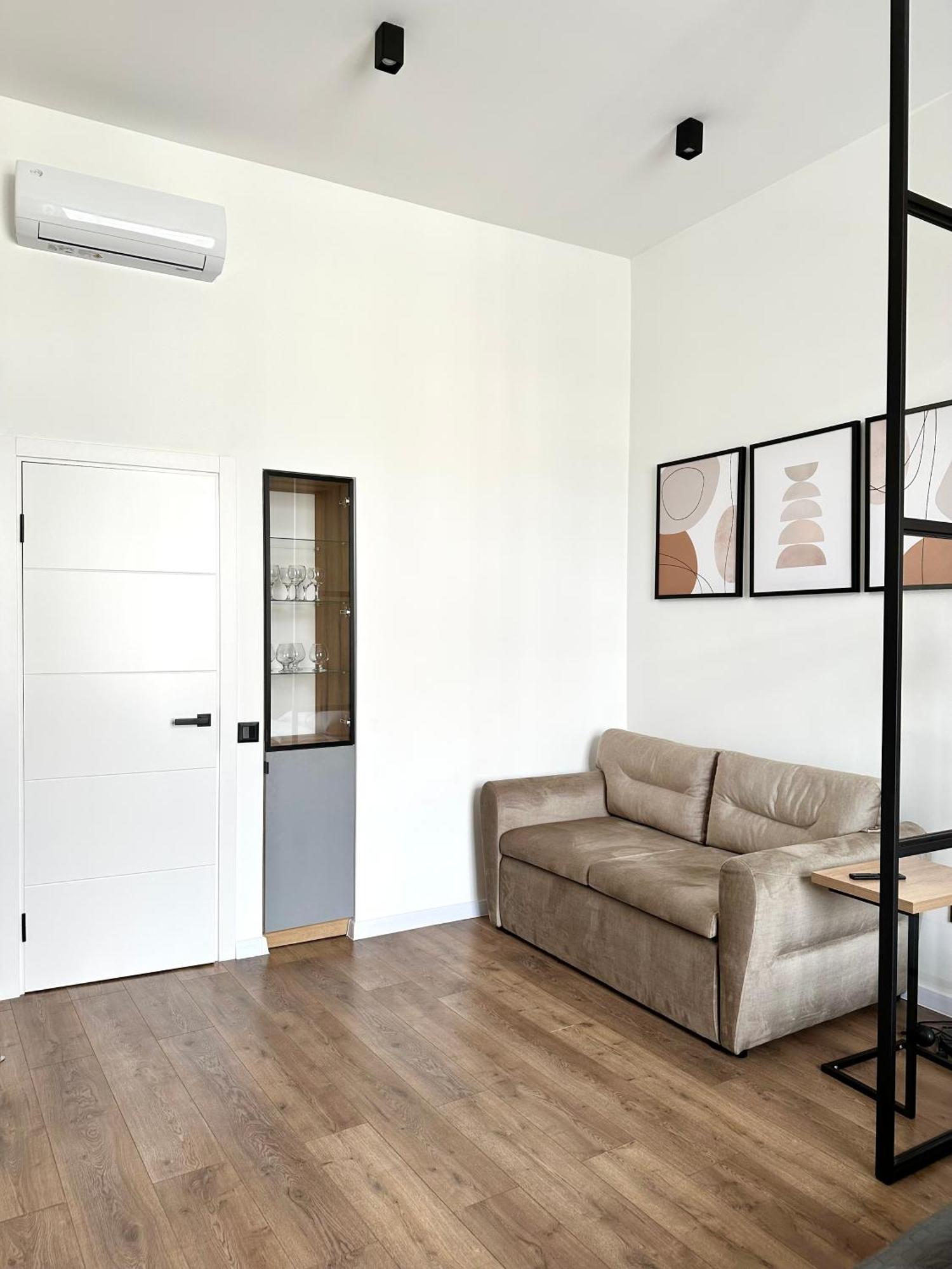 Romantic Apartments - In The Center Of Lviv , King-Size Bed Esterno foto